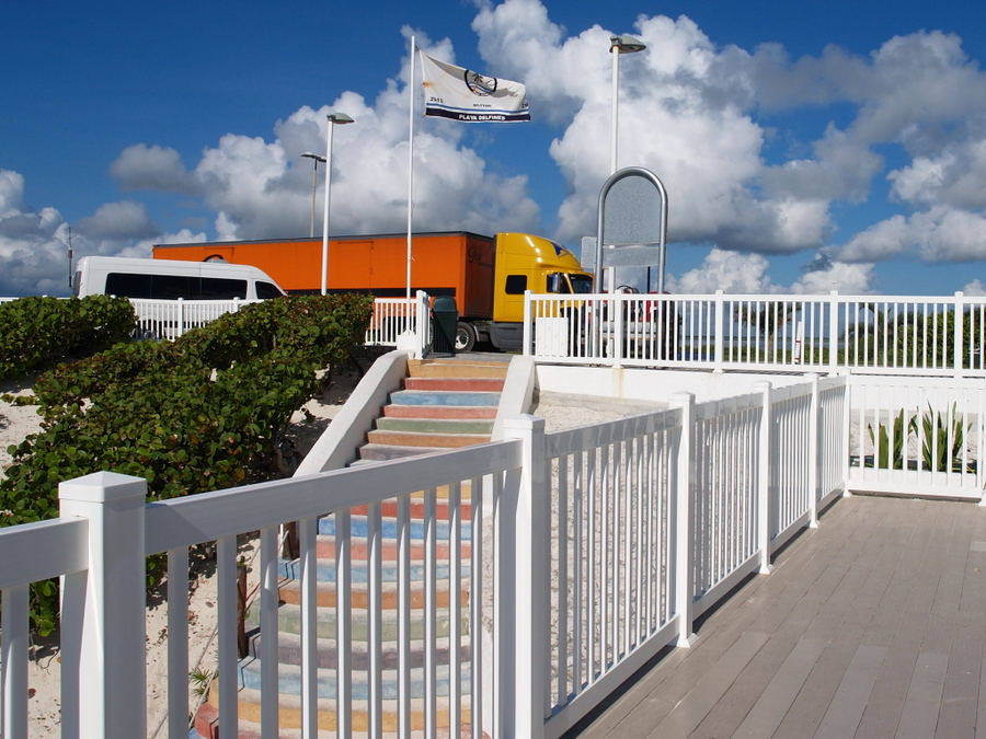 氟碳漆應用于護欄